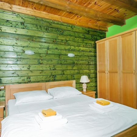 Hotel & Resort Gacka Мойковац Екстериор снимка