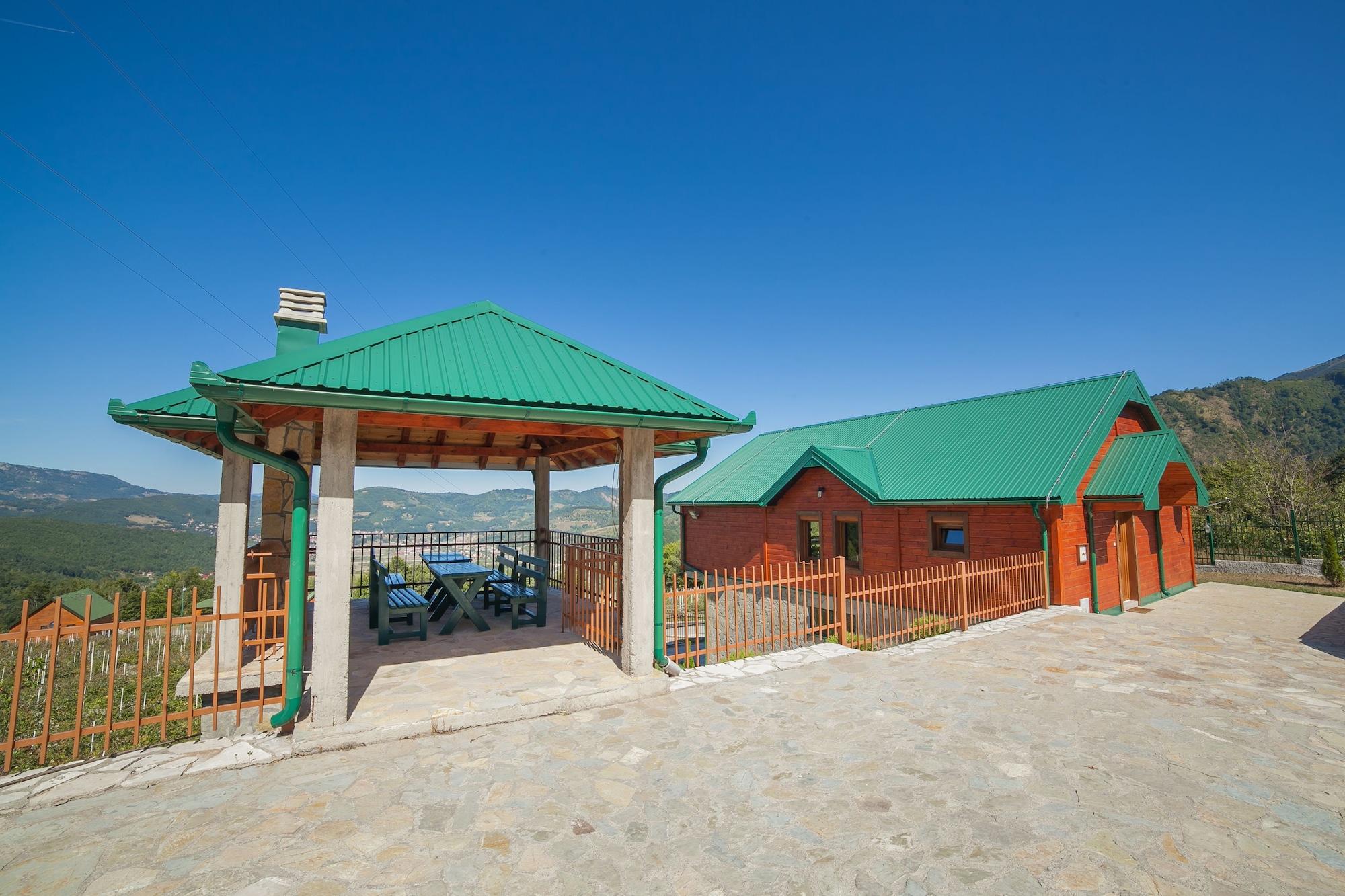 Hotel & Resort Gacka Мойковац Екстериор снимка