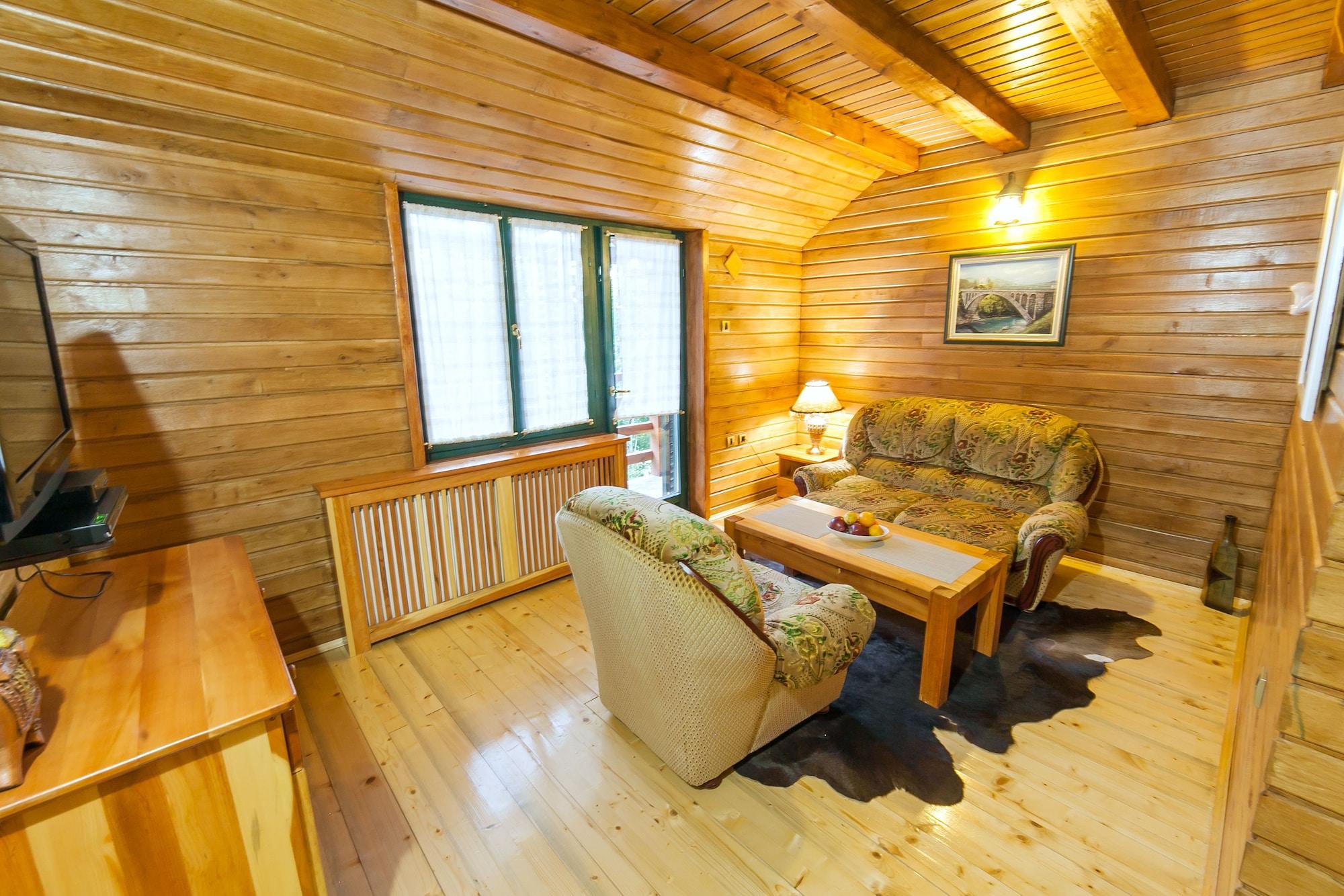 Hotel & Resort Gacka Мойковац Екстериор снимка