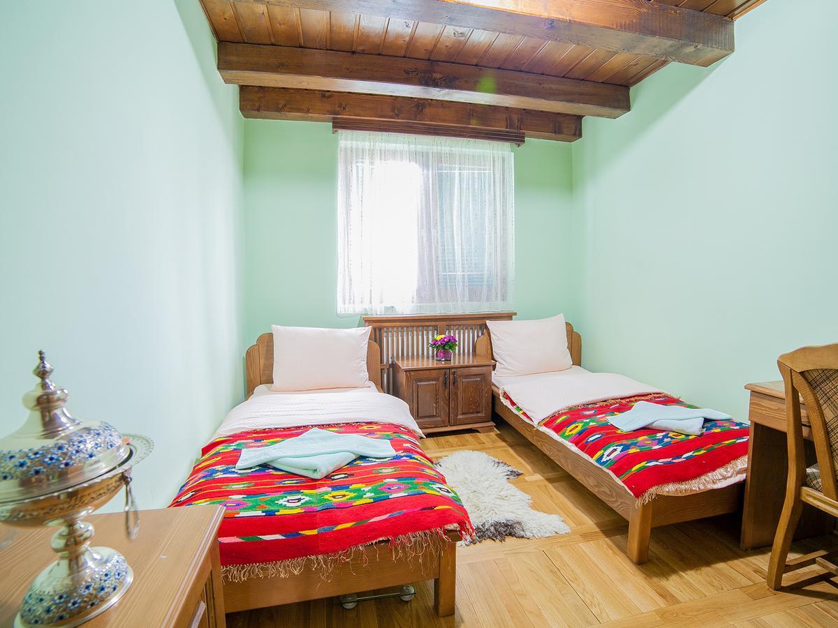 Hotel & Resort Gacka Мойковац Екстериор снимка