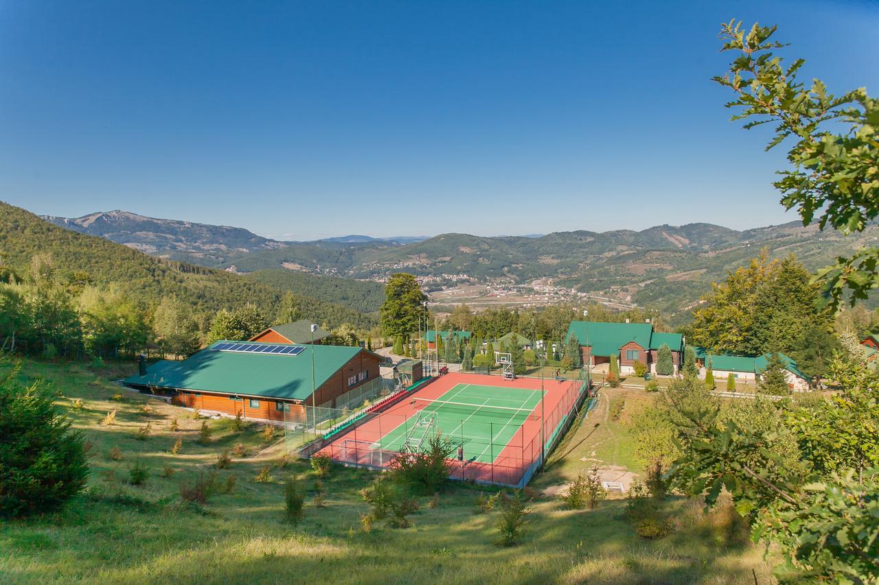 Hotel & Resort Gacka Мойковац Екстериор снимка